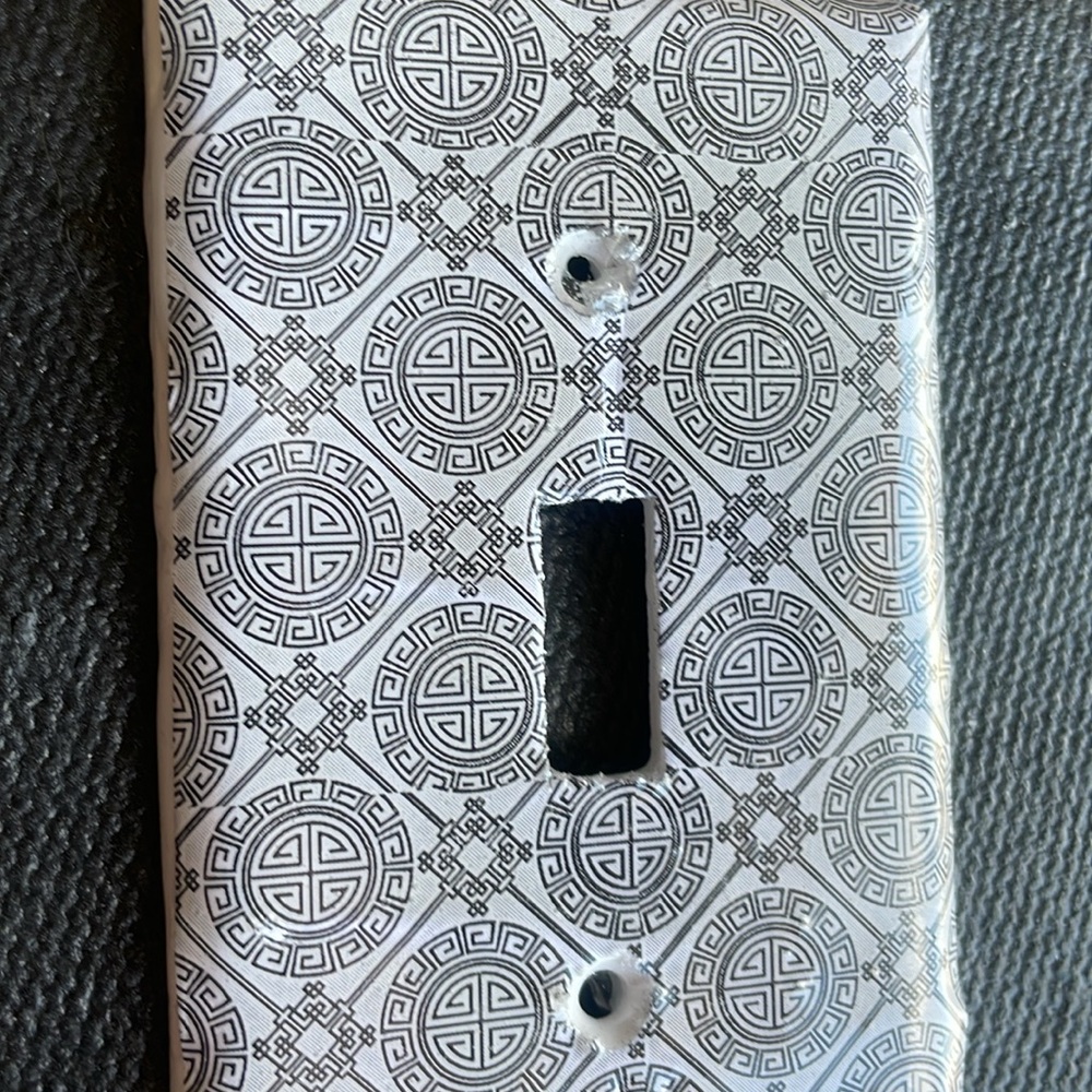Decorative Light Switch Cover - Gray Pattern - Picture 3 of 3